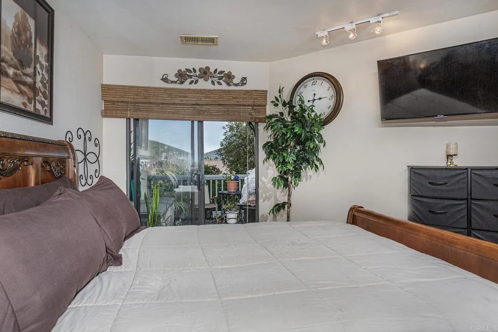 https://cdn.realtyfeed.com/cdn/127/306633553/f88fec28ec7aca6172788b1fd3d9ee1f.webp