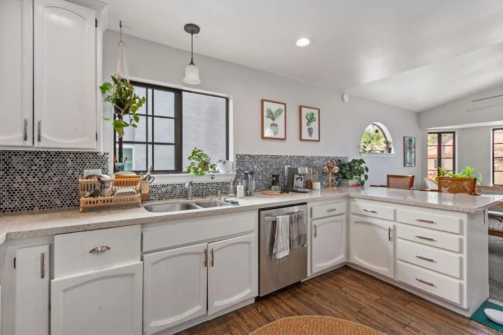 Photo #9: NDP2601036 Listing: Photo #9