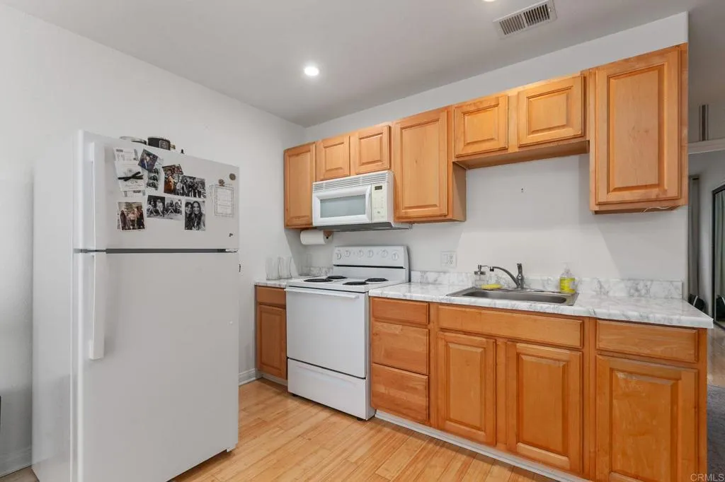 Photo #28: NDP2601036 Listing: Photo #28