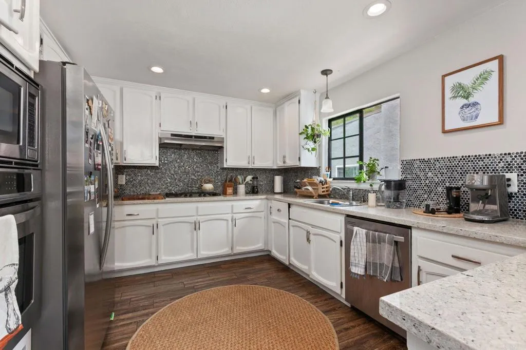 Photo #6: NDP2601036 Listing: Photo #6