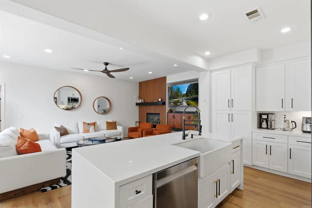 Photo #12: PTP2600817 Listing: Photo #12