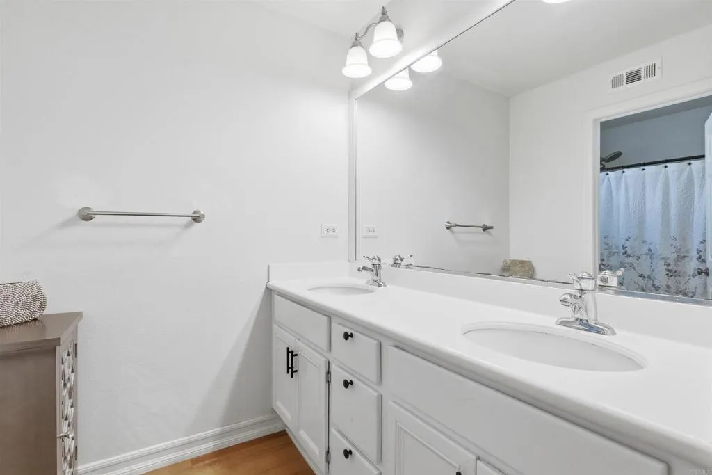 Photo #27: PTP2600817 Listing: Photo #27