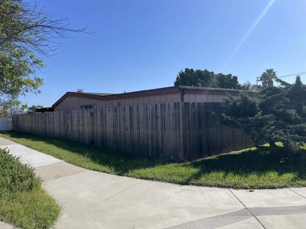 https://cdn.realtyfeed.com/cdn/127/306633638/0d1363372bb3367e530c8cd767a08ee9.webp