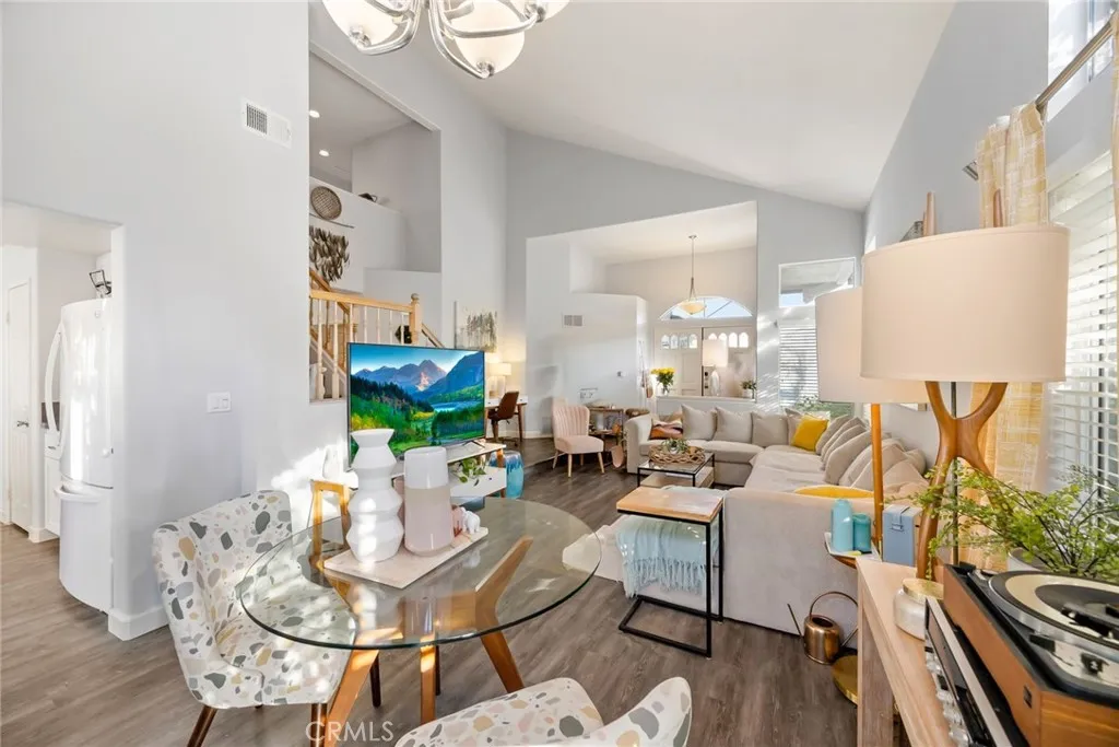 https://cdn.realtyfeed.com/cdn/127/306633649/95e1e430e5c482614842b1a1666b0d6e.webp