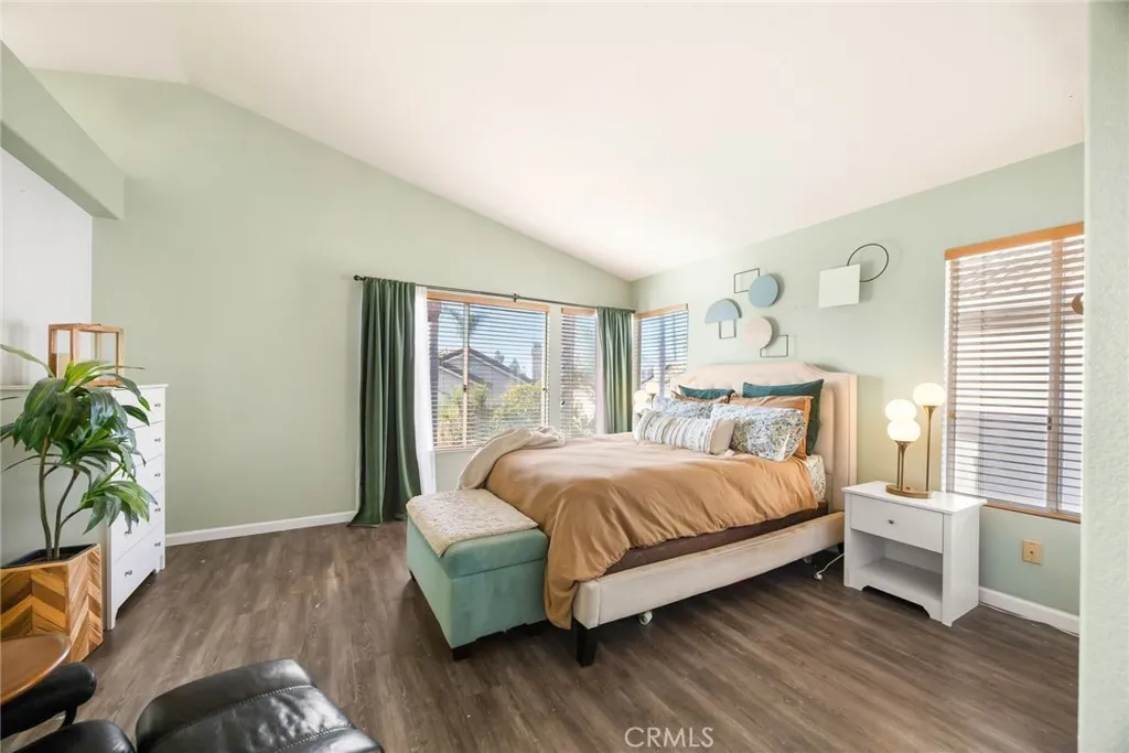 https://cdn.realtyfeed.com/cdn/127/306633649/99effb3f7bf44d9277c2d68285364955.webp