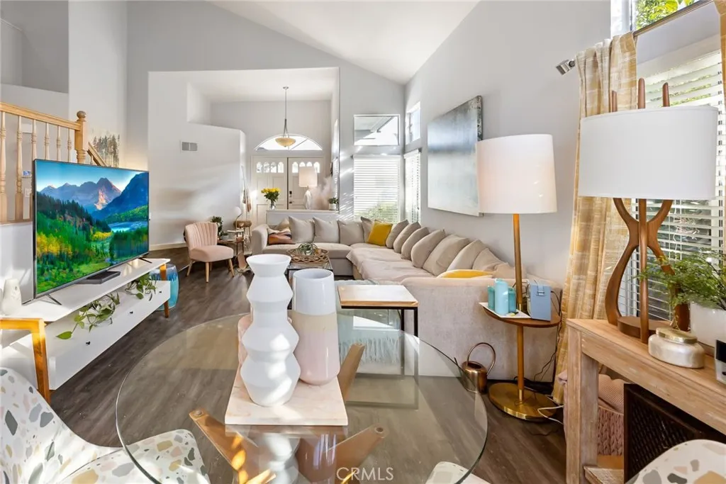 https://cdn.realtyfeed.com/cdn/127/306633649/9e087564ed040d119f984a4cf072e730.webp