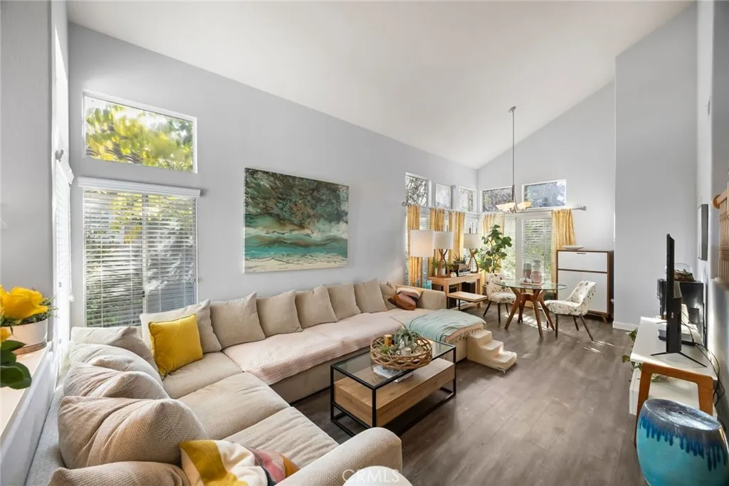 https://cdn.realtyfeed.com/cdn/127/306633649/aa89960aaba60febb0e12c91dafef73c.webp