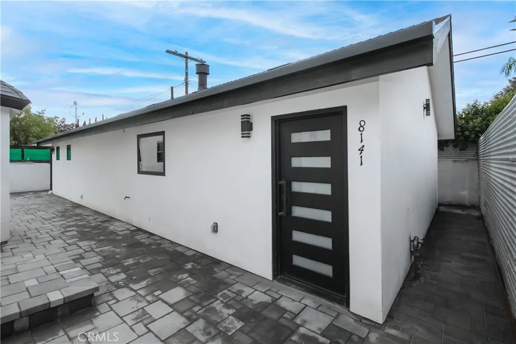 8141 Hazeltine, Panorama City, CA 91402 - Main photo, Panorama City, CA