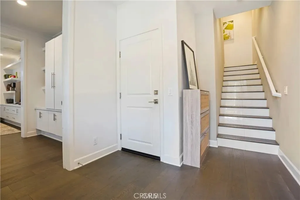 820 E Santa Ana Street, Anaheim, CA 92805 - Photo 2 of 29, Anaheim, CA