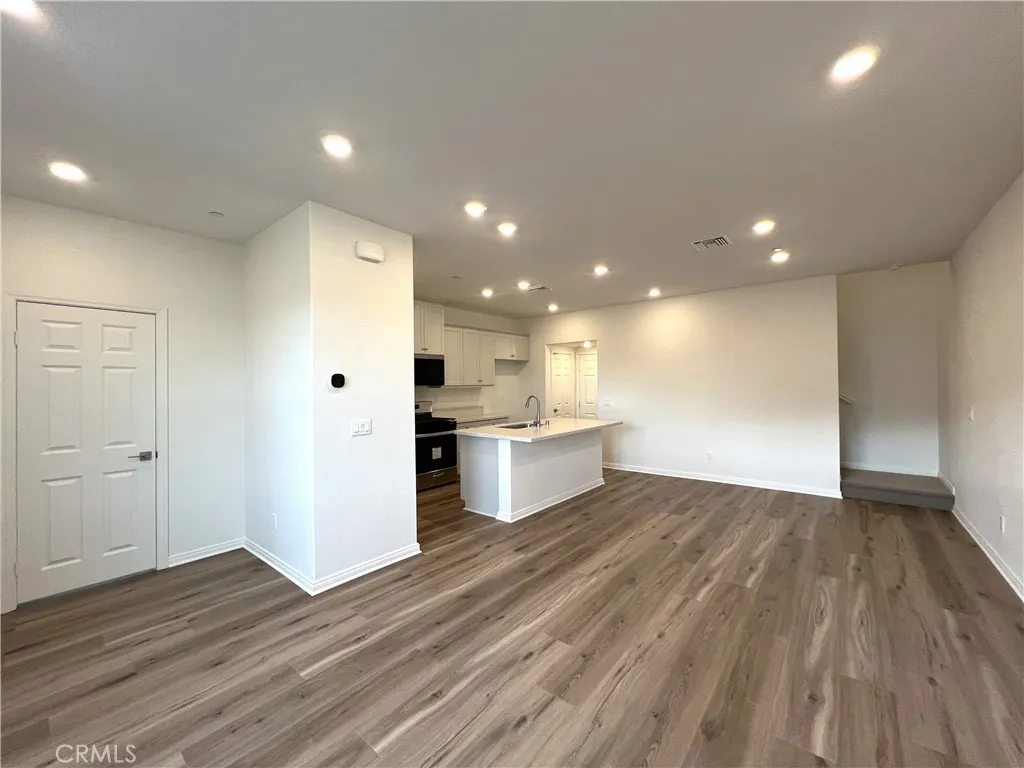 4001 Rincon Street, Ontario, CA 91761 - Photo 3 of 19, Ontario, CA