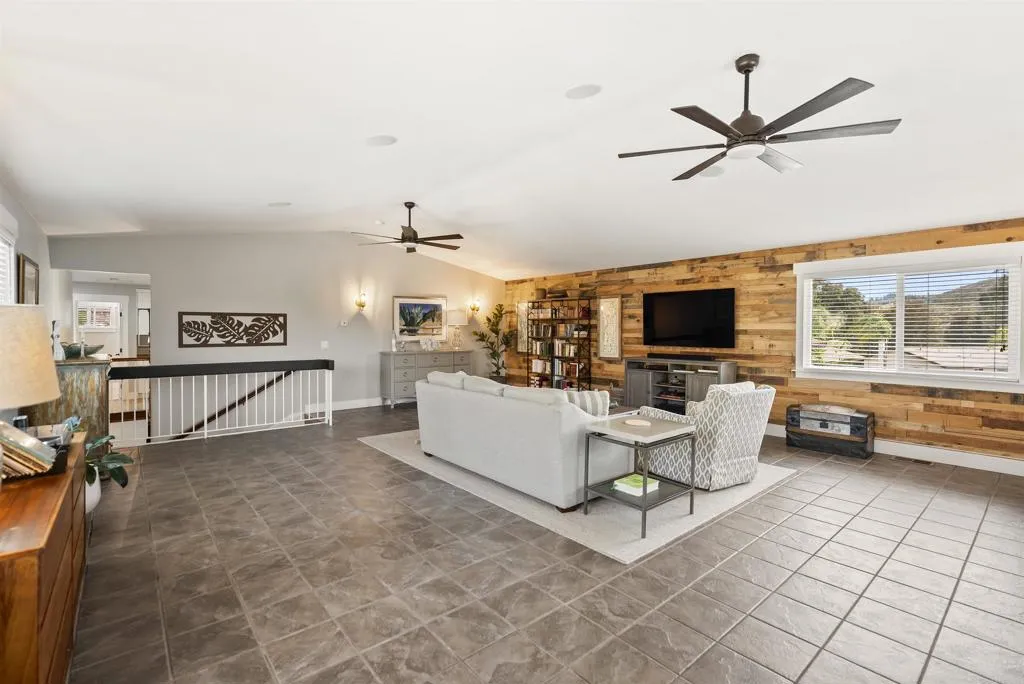 https://cdn.realtyfeed.com/cdn/127/306633782/396c36bcaca3756cd9d21b5dd2b88070.webp