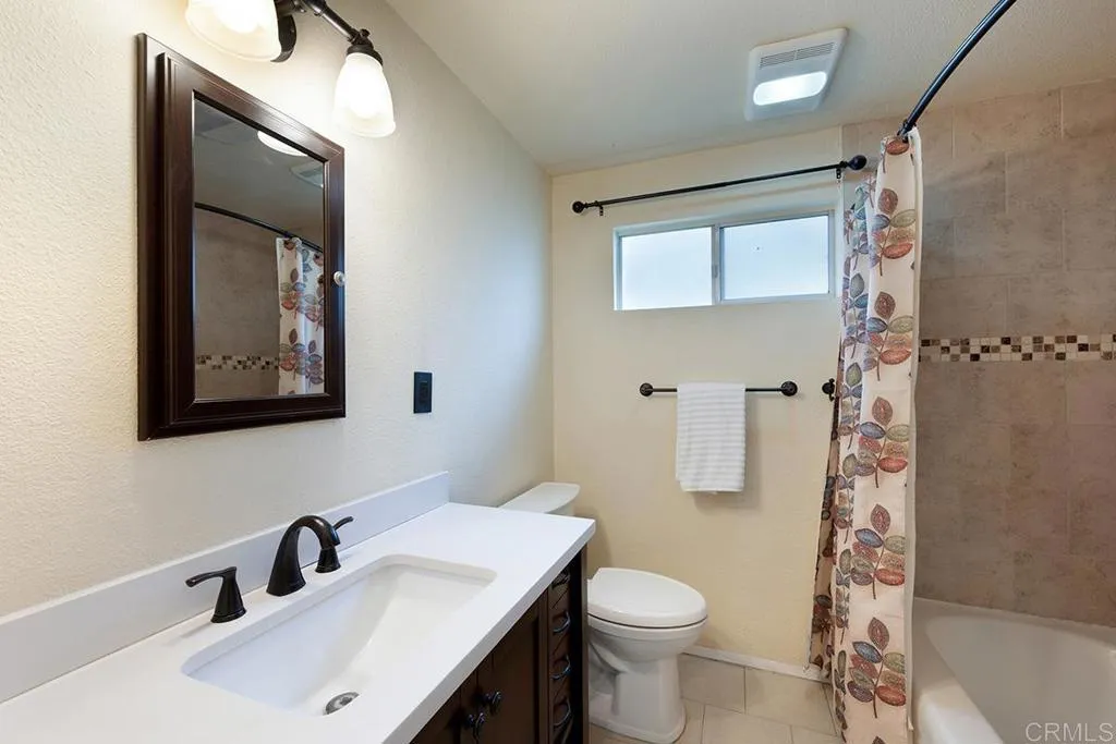 https://cdn.realtyfeed.com/cdn/127/306633842/7610010df1a5104eac916952b5be4cbb.webp
