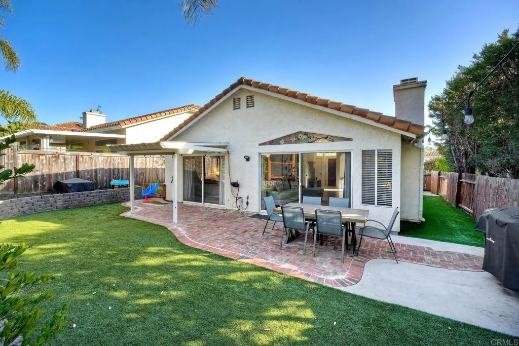 https://cdn.realtyfeed.com/cdn/127/306633861/d35f78b5759653647c902cb173e6aa3e.webp