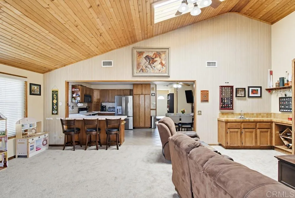 https://cdn.realtyfeed.com/cdn/127/306633863/3742dccb1c99d9f029afd530e1709414.webp
