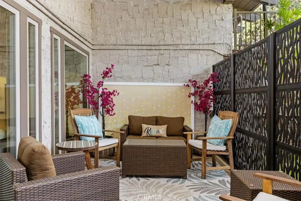 https://cdn.realtyfeed.com/cdn/127/306633883/4881375123981959f5ef837451da08df.webp