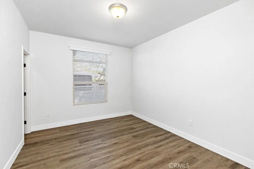 https://cdn.realtyfeed.com/cdn/127/306633883/b3c260aeb9a49e352f03f8cdf4f6bd12.webp
