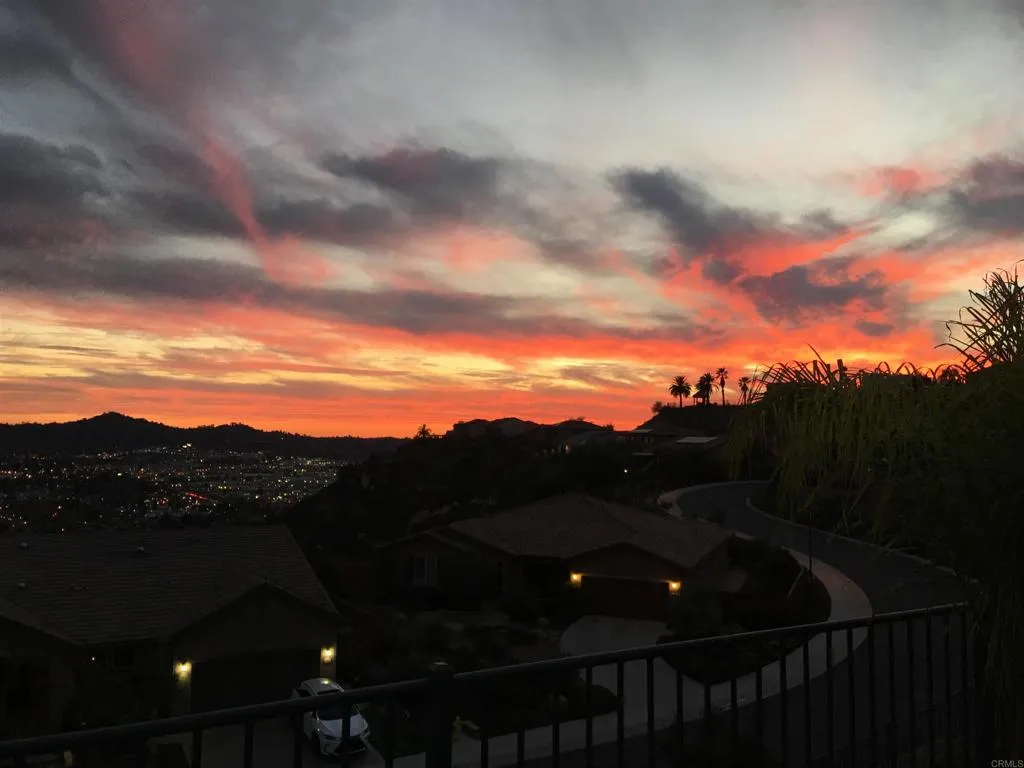 https://cdn.realtyfeed.com/cdn/127/306633890/03d8df98386dd602d5803d174157a882.webp