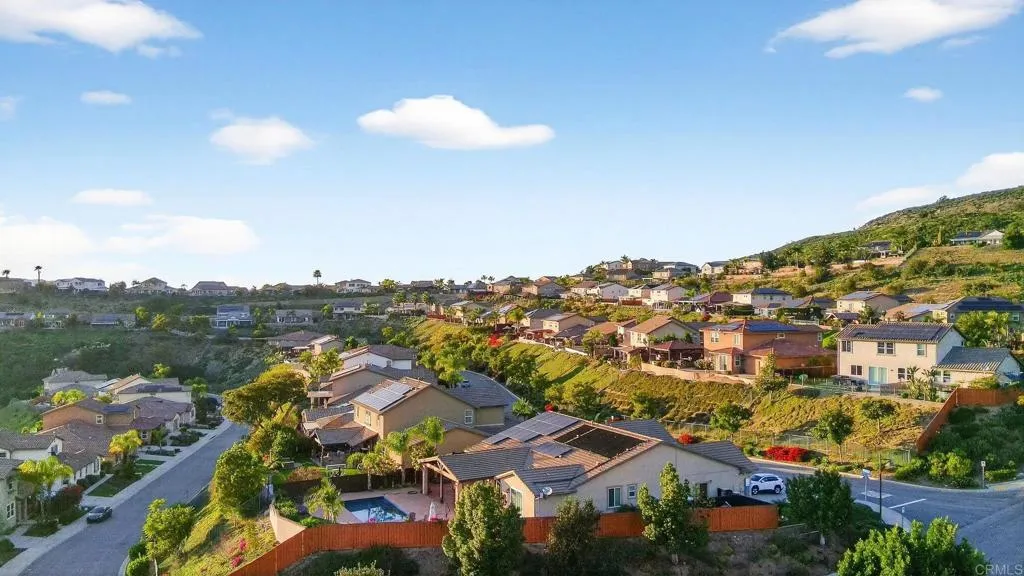 https://cdn.realtyfeed.com/cdn/127/306633890/8aa6f29eab15934790beed79dfa11163.webp