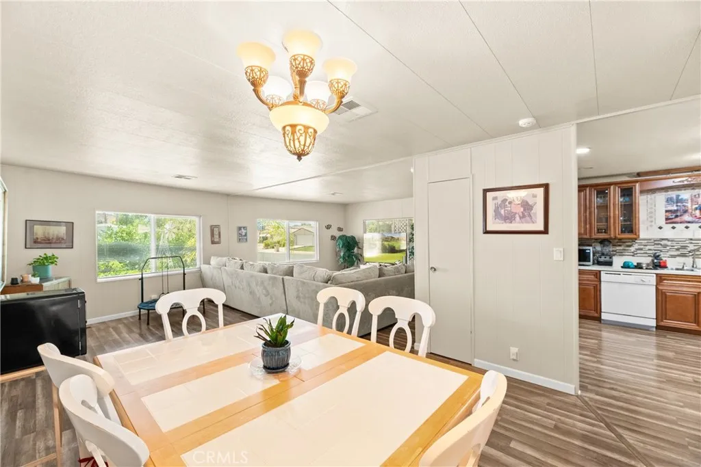 2964 Silver Oak Way, Hemet, CA, 92545