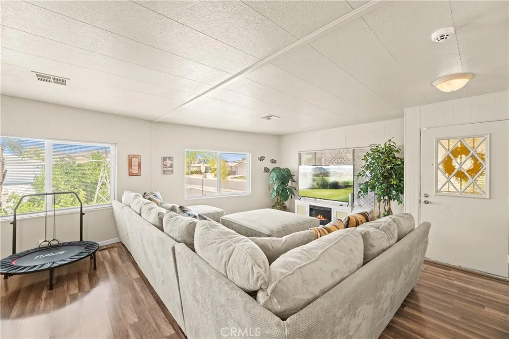 2964 Silver Oak Way, Hemet, CA, 92545