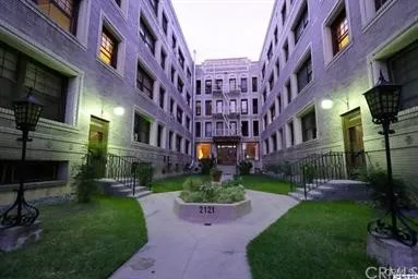 Los Angeles, CA 90006