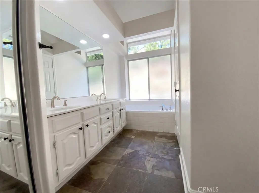 3303 Deaver, Corona, CA, 92882