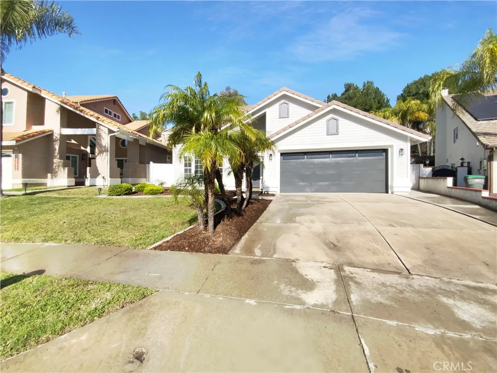 Corona, CA 92882