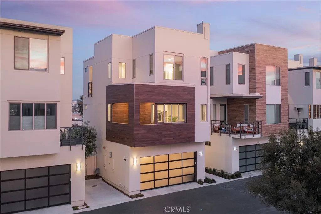 Newport Beach, CA 92663