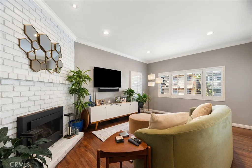 330 28th, Hermosa Beach, CA 90254 - Photo 4 of 28, Hermosa Beach, CA