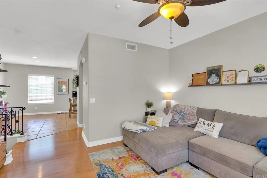 https://cdn.realtyfeed.com/cdn/127/306634074/4596f3aacfa93dfc96694241b40b34dd.webp