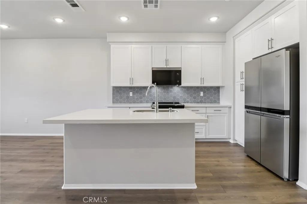 https://cdn.realtyfeed.com/cdn/127/306634139/5481c41e795bb0f651a2a10b3841d332.webp