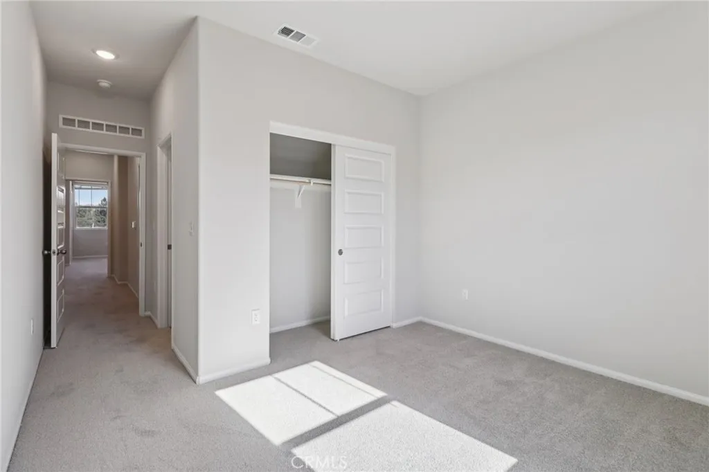 https://cdn.realtyfeed.com/cdn/127/306634139/782b907f983a957d9f06963283a5e9f3.webp