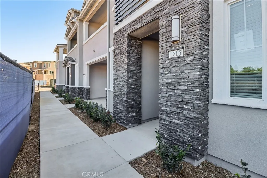 https://cdn.realtyfeed.com/cdn/127/306634139/8b88c18125773393bf4ee3151b030fbe.webp