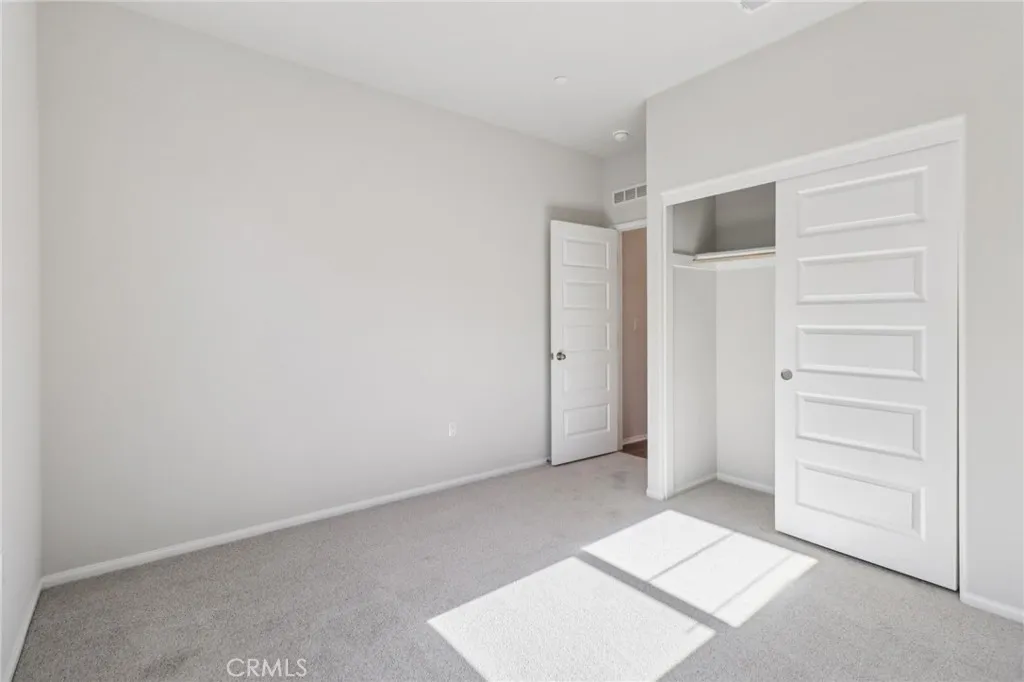 https://cdn.realtyfeed.com/cdn/127/306634139/930ffe100103f8fe4cd631f1685032a9.webp