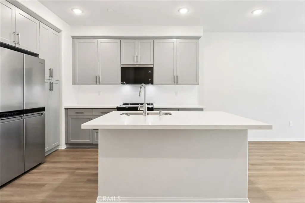 https://cdn.realtyfeed.com/cdn/127/306634150/15f2532976f9a1f54f61cef371288c90.webp