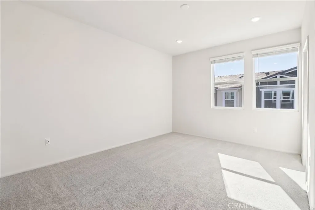 https://cdn.realtyfeed.com/cdn/127/306634150/4267a88a09c2769e4fe75d5358ef2c4b.webp