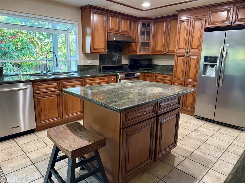 1228 Calle Vistaso, San Dimas, CA 91773 - Photo 5 of 10, San Dimas, CA