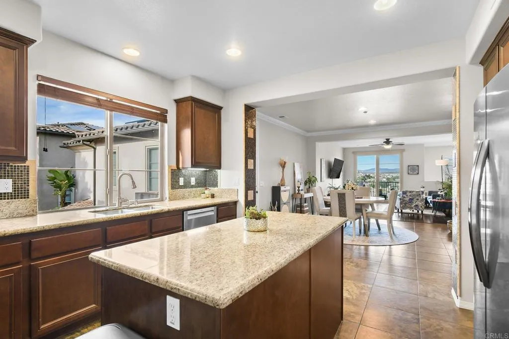 https://cdn.realtyfeed.com/cdn/127/306634236/a1bc03bbc8c4e776580674ab96240a20.webp