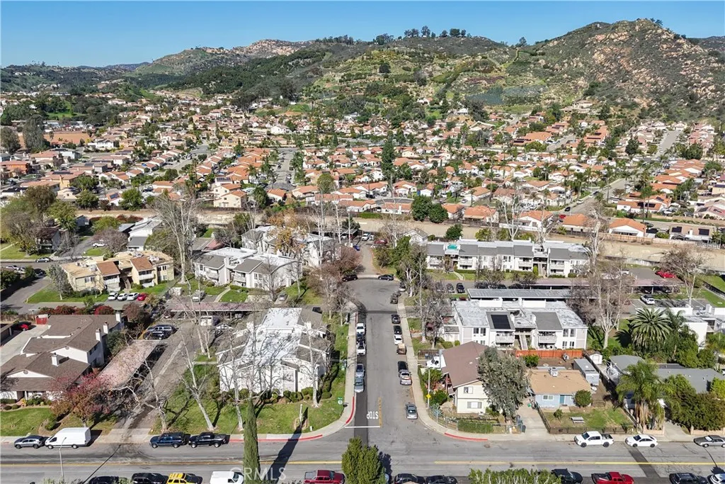 https://cdn.realtyfeed.com/cdn/127/306634240/d0e6631f9adce4f1c2b8b8064adf3a23.webp