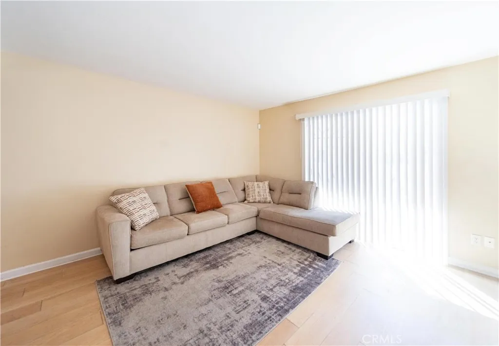 https://cdn.realtyfeed.com/cdn/127/306634240/f1153ae830a81633a86ec534c0626c6d.webp