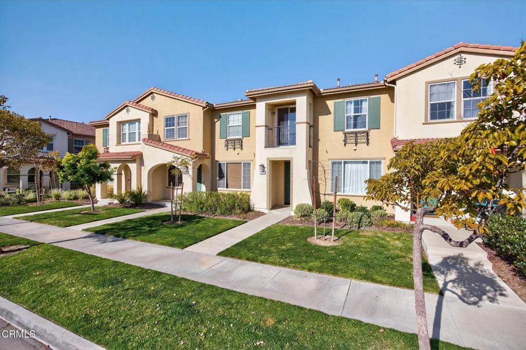2715 Smokey Mountain Drive, Oxnard, CA 93036 - Photo 2 of 36, Oxnard, CA