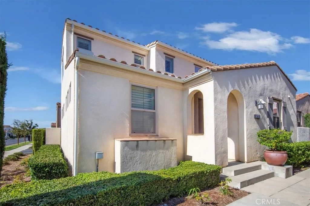 20109 Pienza, Porter Ranch, CA 91326 - Photo 3 of 42, Porter Ranch, CA