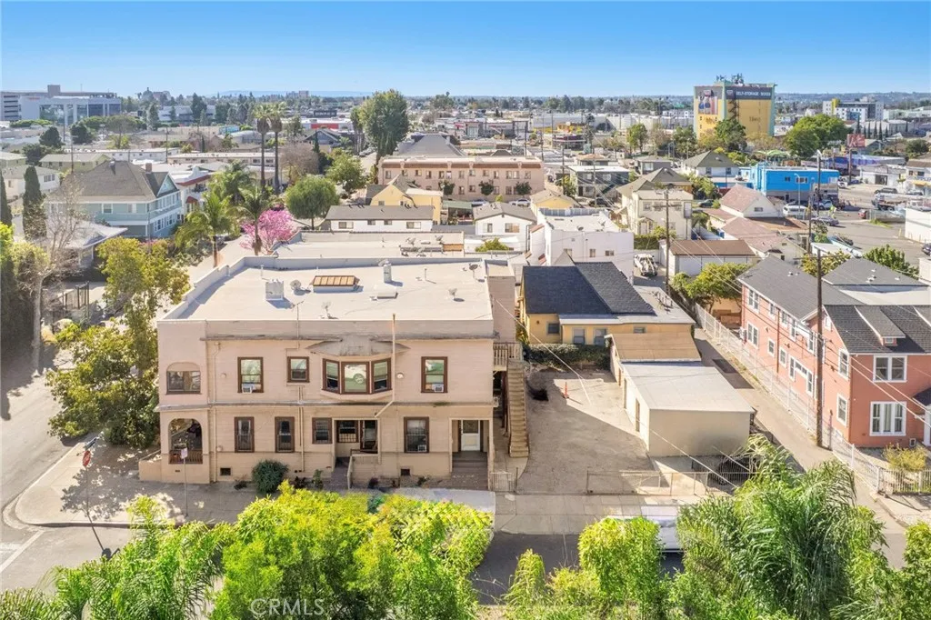 1701 S Bonnie Brae, Los Angeles, CA 90006 - Main photo, Los Angeles, CA