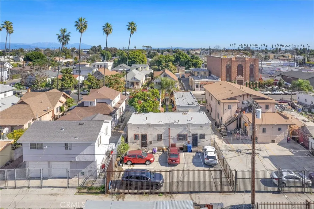 4321 Woodlawn Avenue, Los Angeles, CA 90011 - Photo 4 of 18, Los Angeles, CA