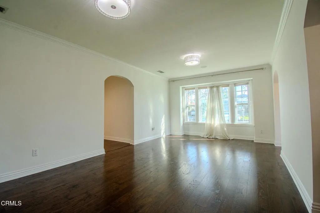 4635 Cartwright Avenue, Los Angeles, CA 91602 - Photo 5 of 48, Los Angeles, CA