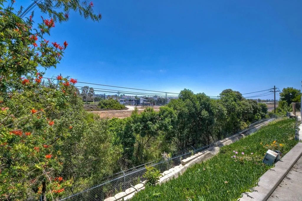 https://cdn.realtyfeed.com/cdn/127/306634533/4130ca40d92b66c11343dbbe773ed797.webp