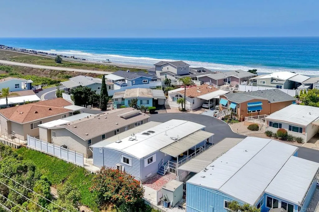 https://cdn.realtyfeed.com/cdn/127/306634533/cc19c77f8f4e662362b2b8441c11fa05.webp