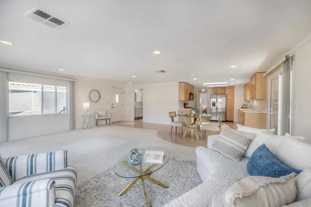 https://cdn.realtyfeed.com/cdn/127/306634533/d1fb078c6bd587e5baccb326b284312b.webp