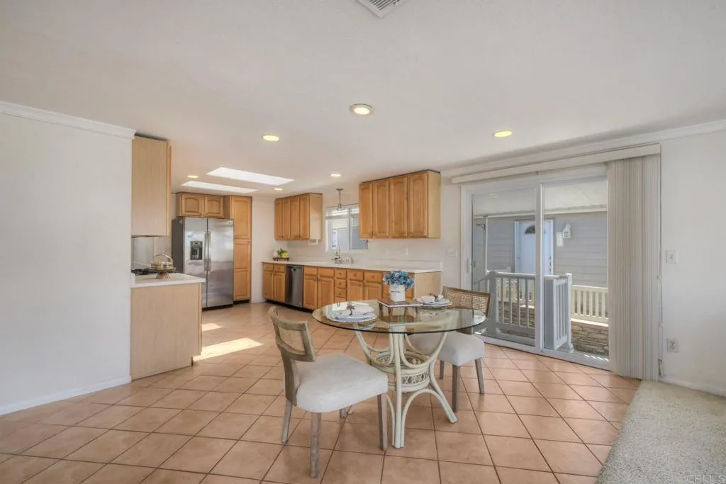https://cdn.realtyfeed.com/cdn/127/306634533/ec7d940b197d3b7d5b726ea29764b6e2.webp