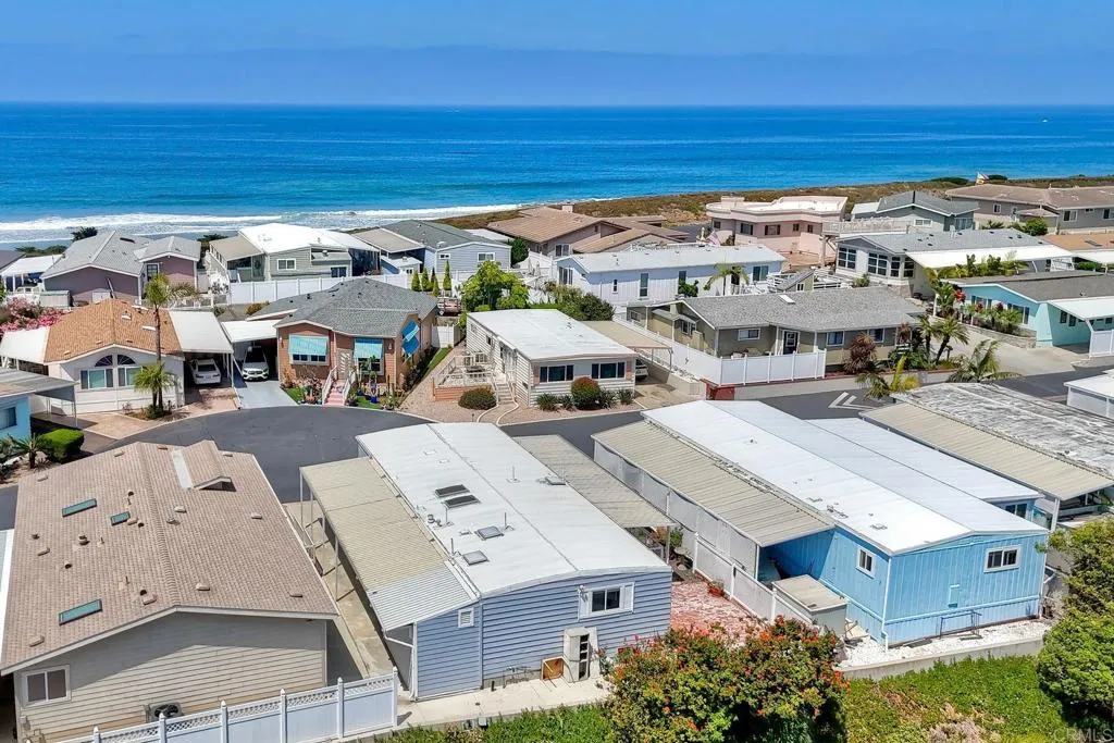 https://cdn.realtyfeed.com/cdn/127/306634533/ff8bba1badde29e8579320aced7f0bb9.webp